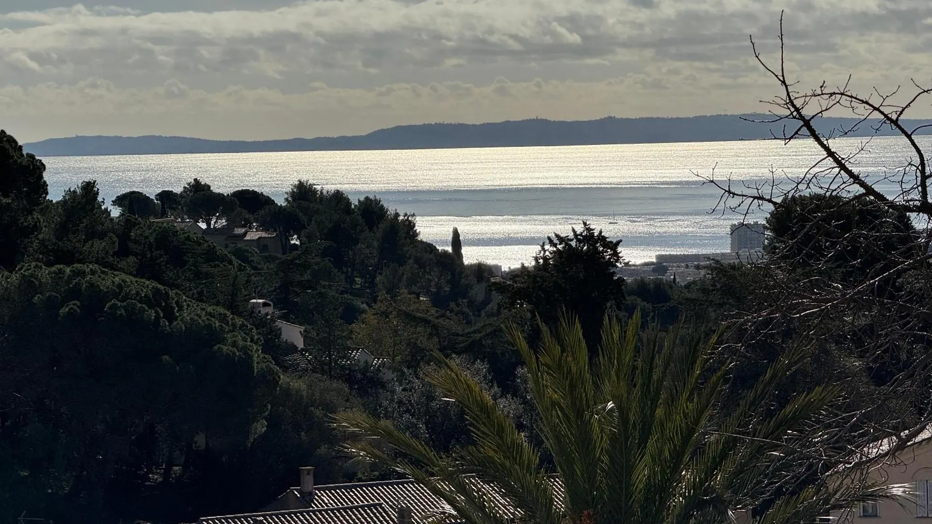 Studio Le Nid, Vue Mer, Village Et Collines Avec Terrasse Bormes-les-Mimosas 0*,