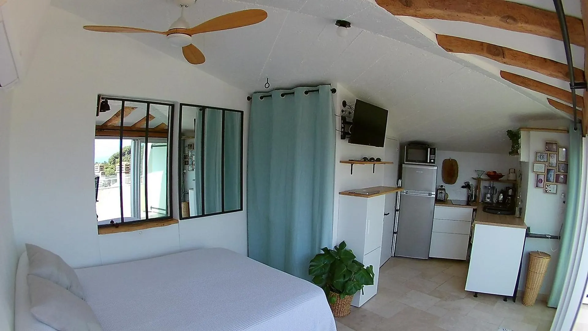 Studio Le Nid, Vue Mer, Village Et Collines Avec Terrasse location