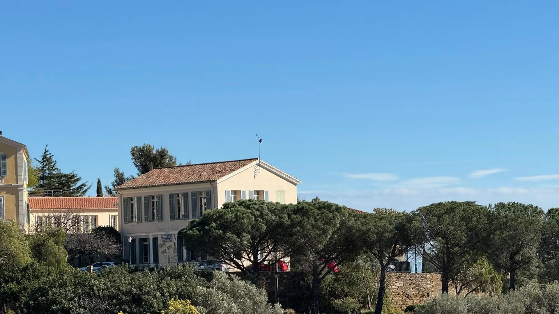 Studio Le Nid, Vue Mer, Village Et Collines Avec Terrasse Bormes-les-Mimosas Apartment