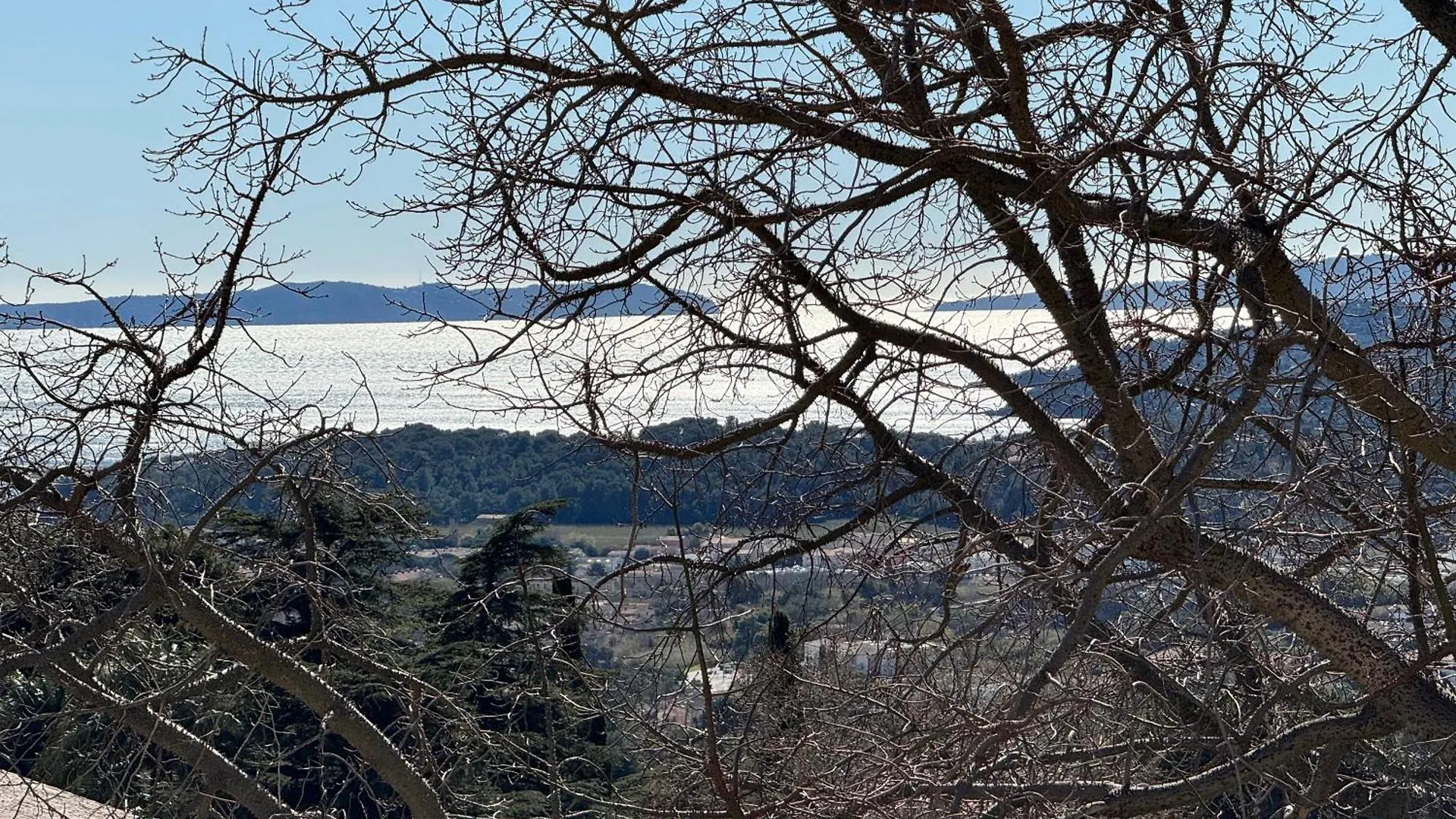 Studio Le Nid, Vue Mer, Village Et Collines Avec Terrasse Bormes-les-Mimosas Apartamento